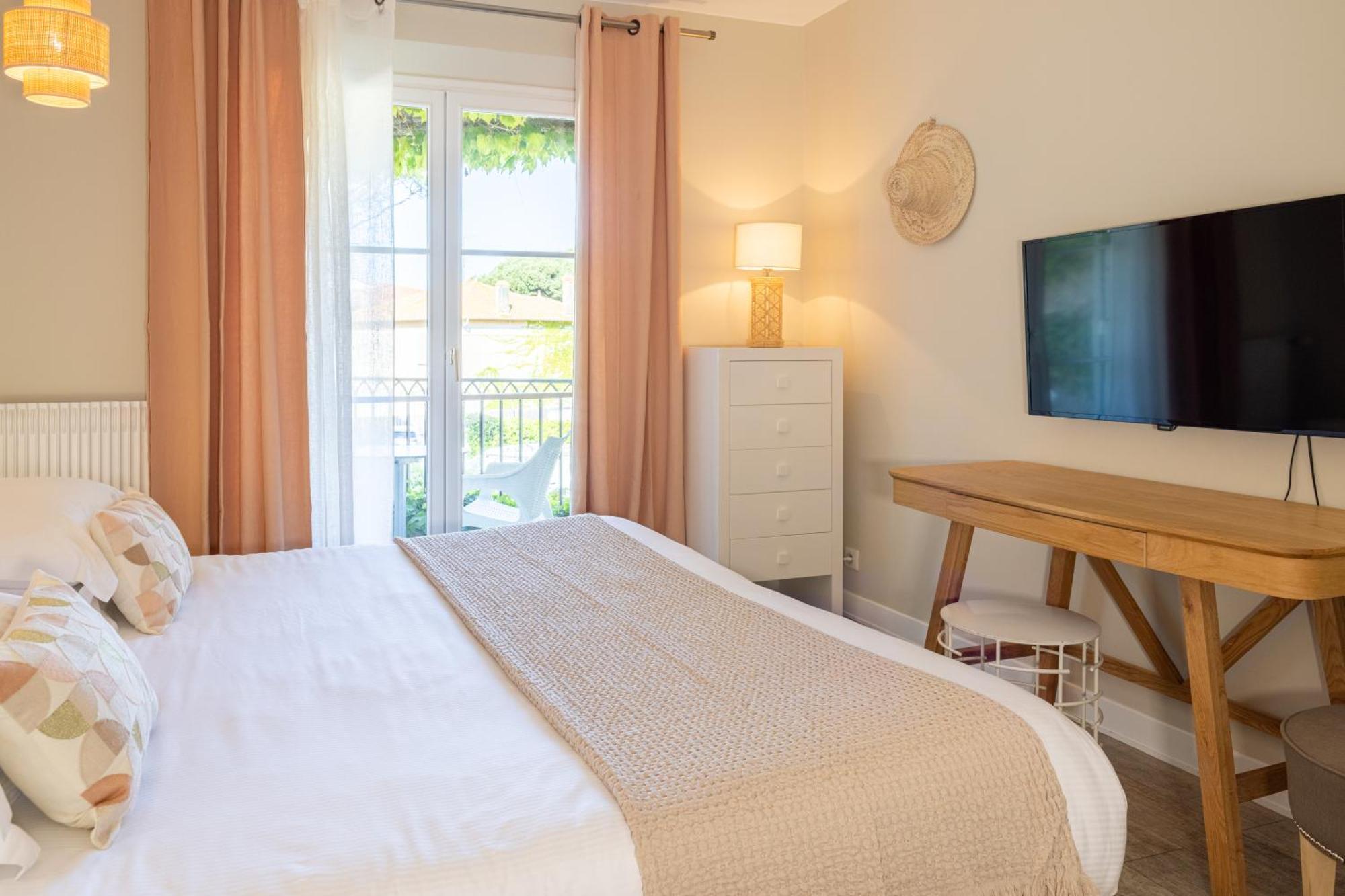 Hotel Des Lices Saint-Tropez Exterior photo