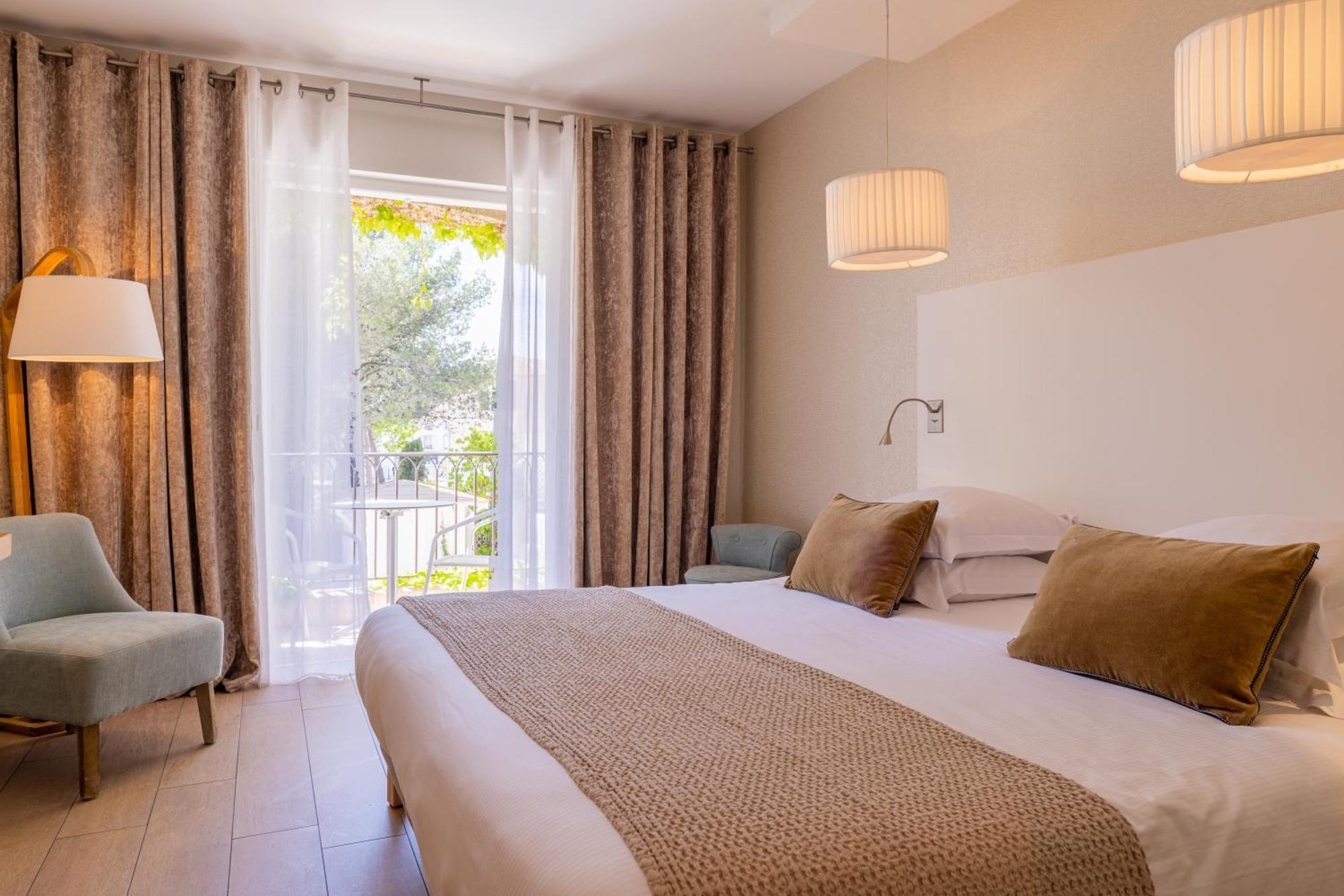 Hotel Des Lices Saint-Tropez Exterior photo